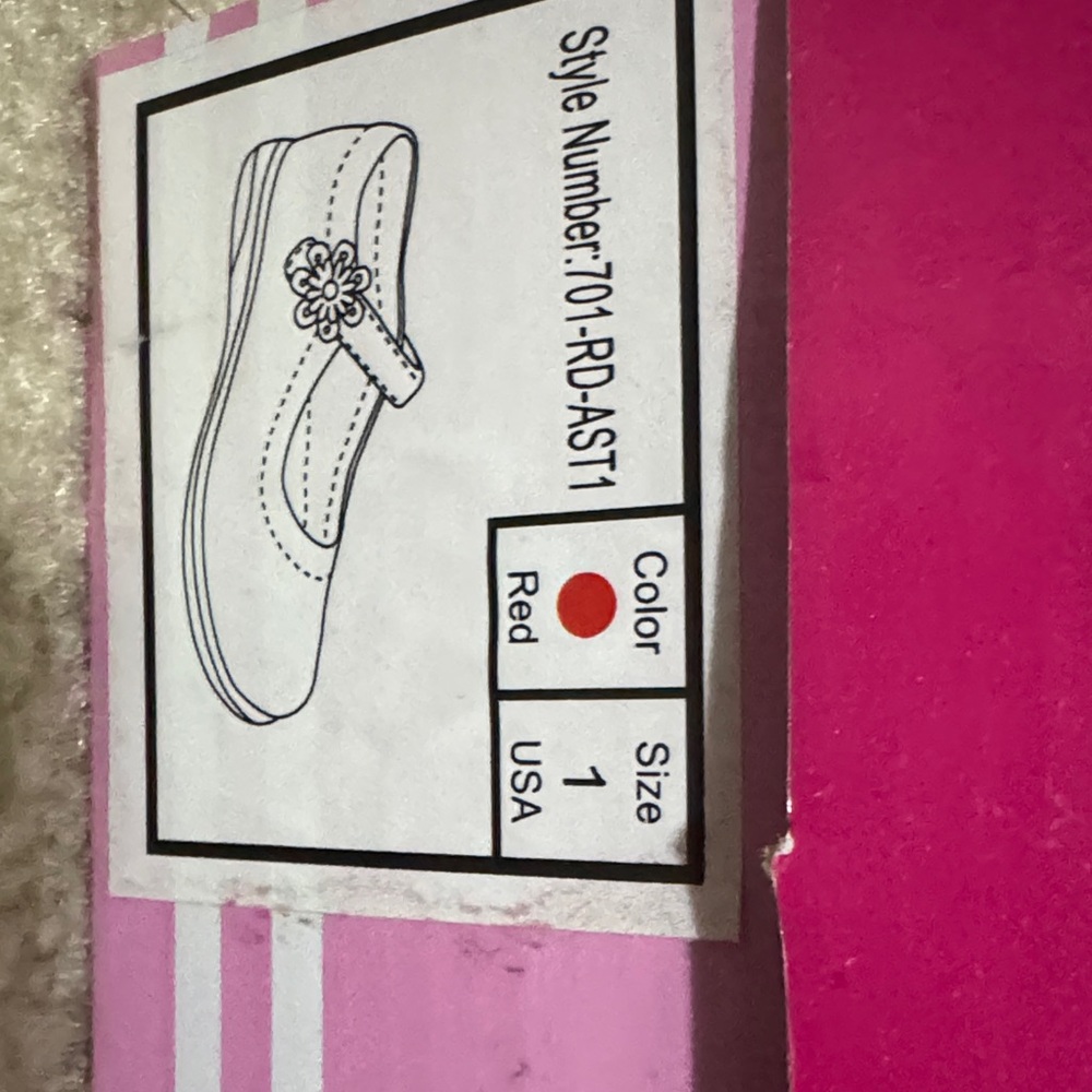 r Girls' Red Patent Mary Jane Dress Shoes - Picture 8 of 8